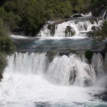 Kuce Za Odmor Brkic Apartman Lozovac Kültér fotó